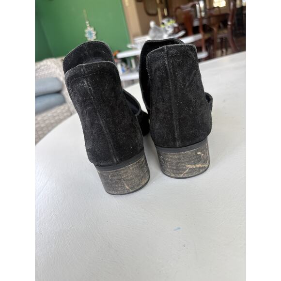 Coconuts by Matisse Pronto Side Cut Suede Heeled Booties Shoes Black 8.5M - Picture 7 of 8